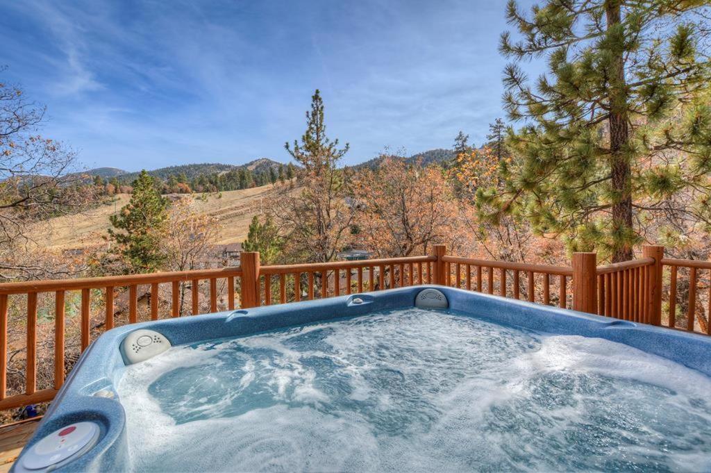004 - Bearadise Villa Big Bear Lake Exterior photo